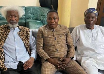 Soyinka Meets Igboho In Benin Republic (Photos) – Nigeria News