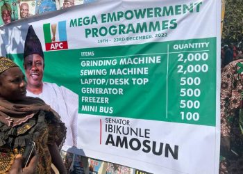 Amosun Empowers Constituents And Supporters in Ogun West and East Senatorial Districts