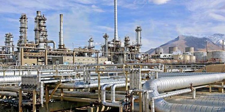 President Buhari, five African Leaders to commission Dangote Petroleum Refinery Today