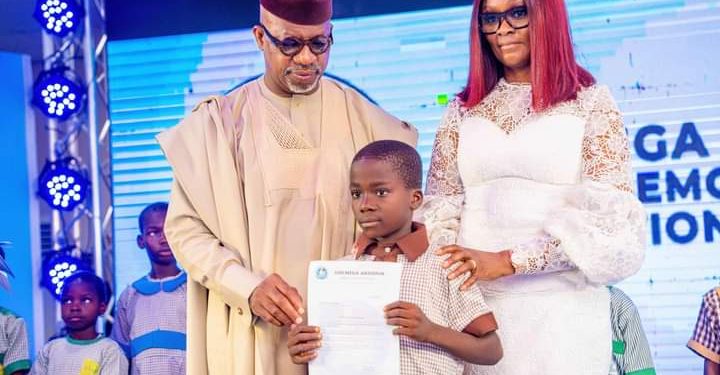 Abiodun Awards N55m In Scholarship To Indigent Students In Memory Of Late Son