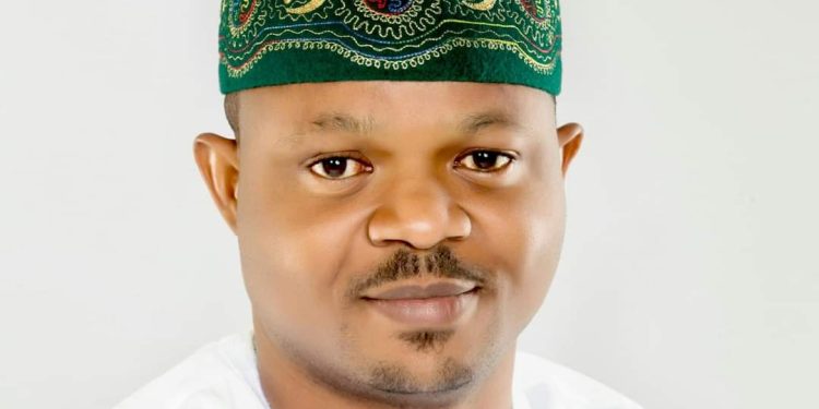 Armstrong Akintunde Distributes Christmas Gifts To Over 5000 DACA Members In Ogun