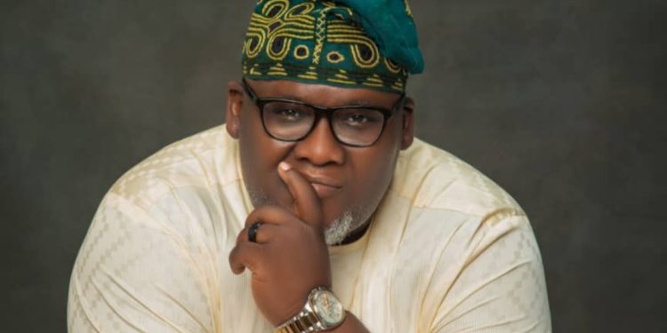 Ogun LG Election: Aremo Oyenuga promises better life for Odogbolu residents
