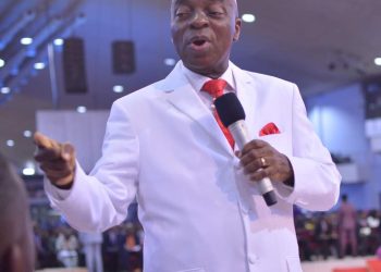 Gov. Abiodun Greets Oyedepo on 70th Birthday