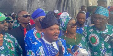 2027: Group donates N1bn, unveils 27 campaign buses for Yayi
