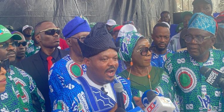 2027: Group donates N1bn, unveils 27 campaign buses for Yayi
